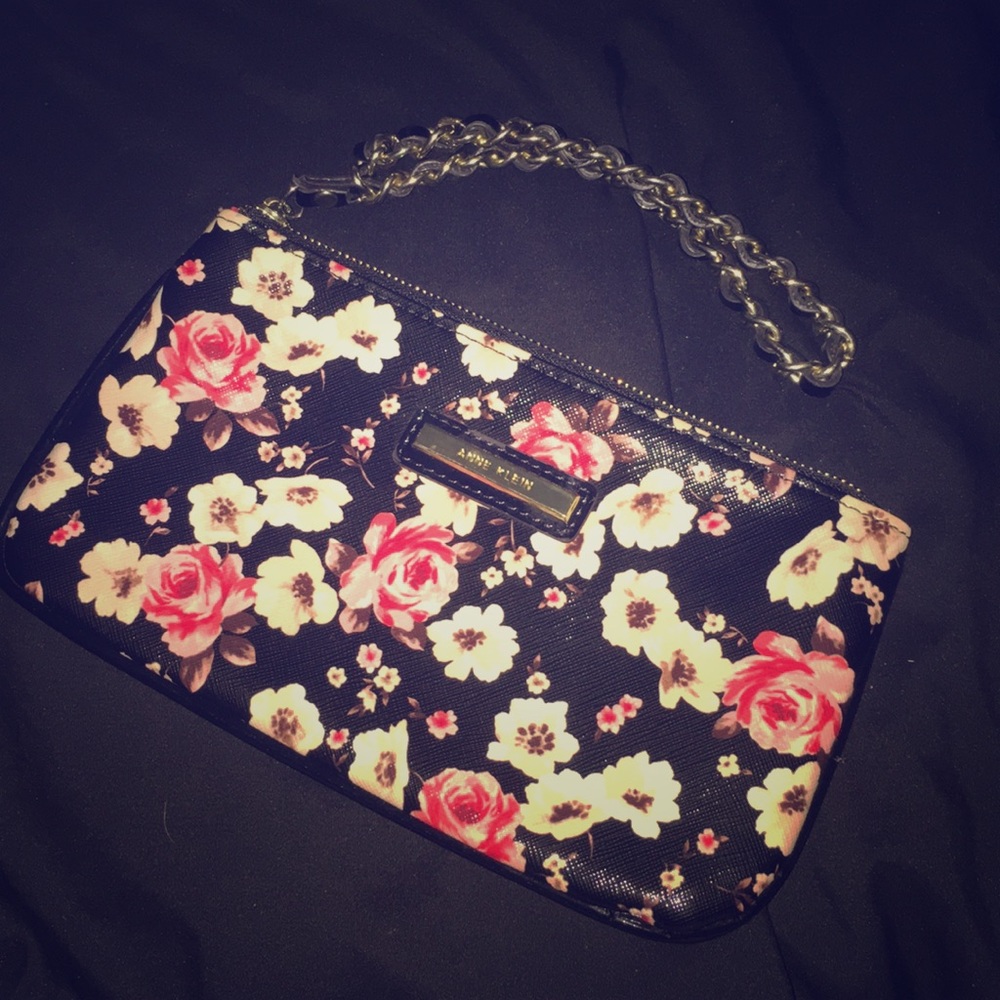 Floral print Wristlet